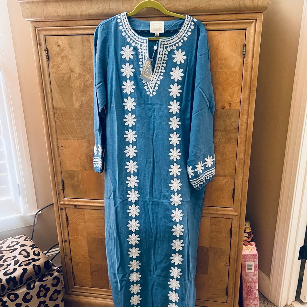 Sail to Sable Blue Tunic with White Embroidery